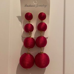 Pink dangle drop fashion earring